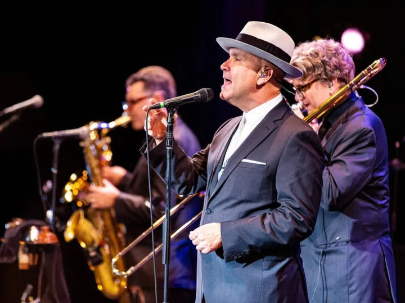 Big Bad Voodoo Daddy's Wild & Swingin' Holiday Party